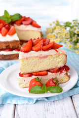 Delicious biscuit cake with strawberries