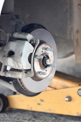 repaired equipment of car brake disc.