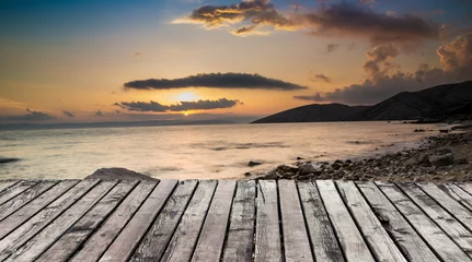 Photo sur Plexiglas Jetée Jetée en bois avec vue sur la mer.