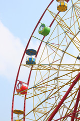 Colorful cabins large ferris wheel