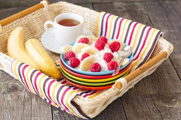 Cottage cheese with raspberry and banana horizontal