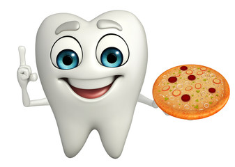 Teeth character with pizza