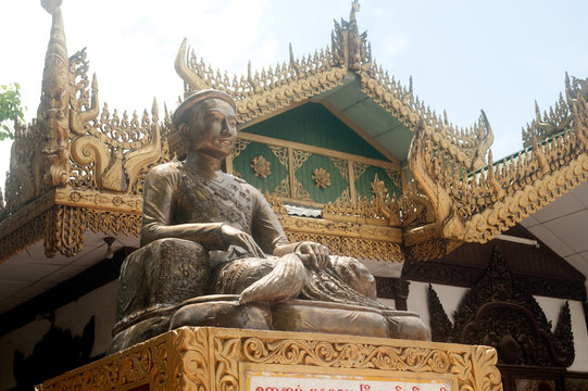 Mingul statue front of entrance Kuthodaw temple,Myanmar.