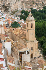 Fototapeta na wymiar Iglesia De San Andrés. Alcalá Del Júcar (Albacete) España