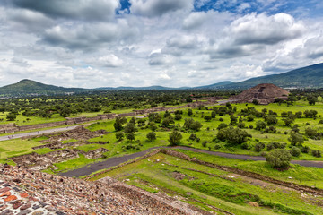 Fototapeta na wymiar View of Pyramids in Teotihuacan in Mexico