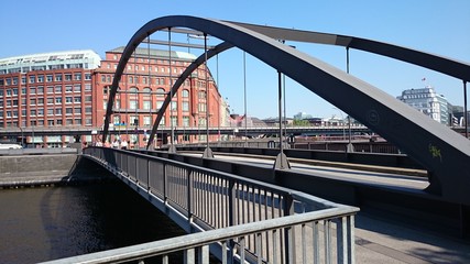 Hamburger Altstadt mit Brücke