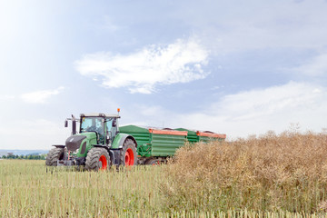 Obraz premium Traktor