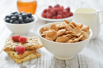 Whole-grain flakes