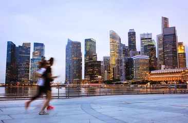 Rolgordijnen People jogging in Singapore © joyt