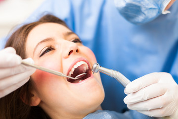 Dental treatment - obrazy, fototapety, plakaty