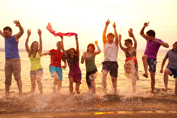 Obraz premium party on sea beach