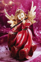 Weihnachtsengel spielen Musik