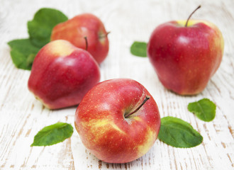 Red apples