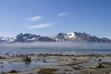 Auf der Insel Gimsoy