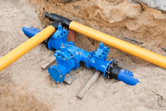 Arbeiten an der Gas- und Wasserversorgung