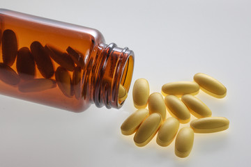 A bottle of 500 mg B-complex vitamin