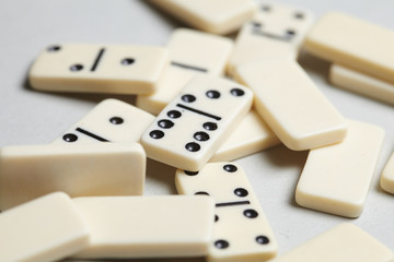domino pieces