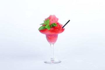strawberry smoothie with mint and ice crumbs