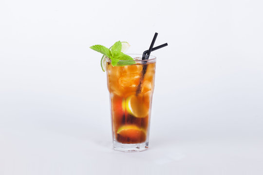 cola cocktail with lemon and mint