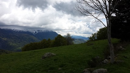 Les nuages à la hauteur des montagnes