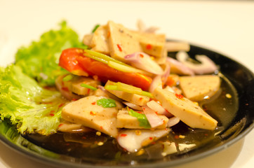 spicy white pork sausage