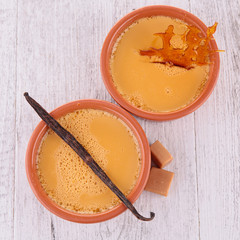 caramel dessert