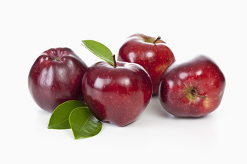 Rote Äpfel, ganz 