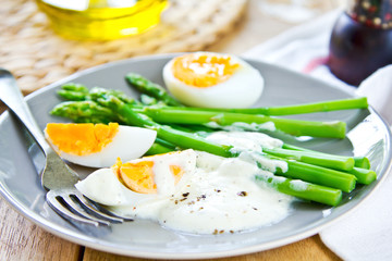 Asparagus with boiled eggs