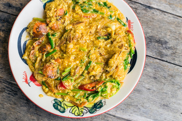 Fried crab with curry powder.