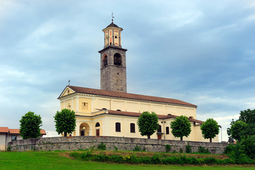 Fototapeta na wymiar Chiesa parrocchiale di Invorio - Santi Pietro e Paolo - Novara