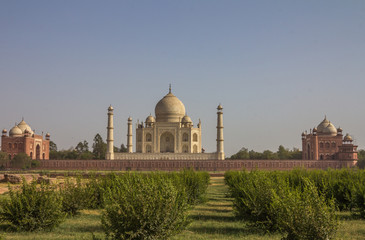 Fototapeta na wymiar Back View of Taj Mahal in India