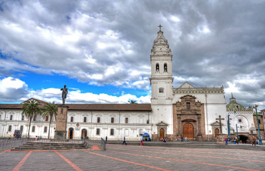 Fototapeta premium Santo Domingo church in downtown Quito, Ecuador