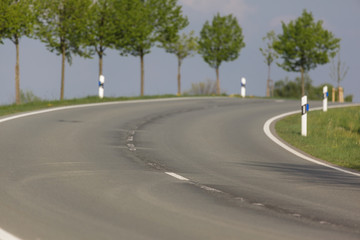 Bundesstra&szlig;e B242 mit Kurve