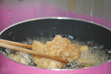 鶏のから揚げ