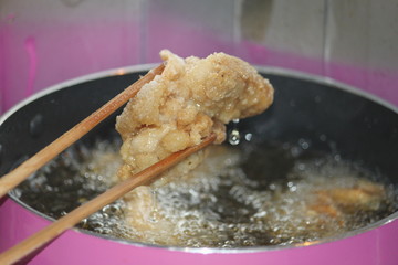 鶏のから揚げ