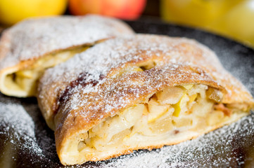 Apple pie, pandowdy, charlotte