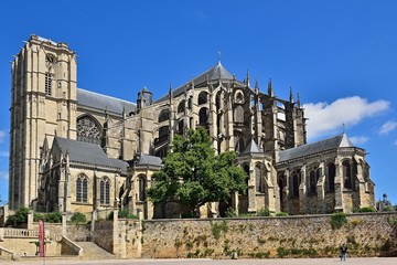 Fototapeta na wymiar Kathedrale Saint-Julien du Mans | Le Man