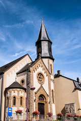 Fototapeta na wymiar Kirche in Schwebsange