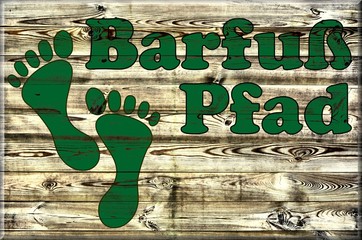 Barfu&szlig; Pfad - Holzschild