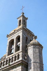 Fototapeta premium Eglise saint raymond à Audierne, Finistère, Bretagne