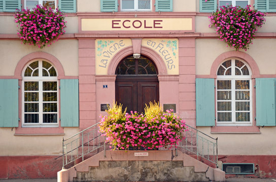 alte Schule im Elsass