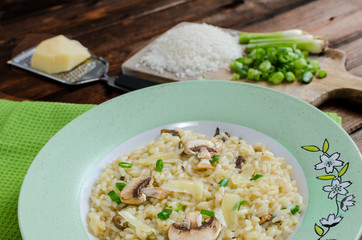 Italien risotto with mushrooms