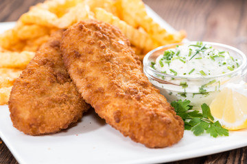 Fried Salmon Filet with Chips