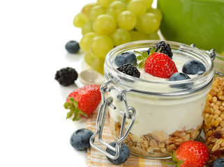 Diet dessert of yogurt and berries