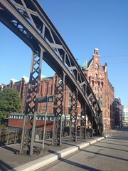 Hamburg, Speicherstadt mit Brücke