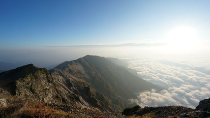 Obraz premium 白馬岳山頂からの朝日