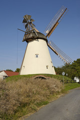 Fototapeta na wymiar Windmühle Südhemmern (Hille)