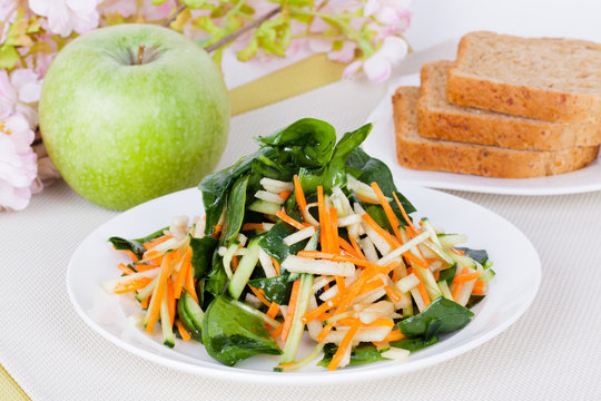 salad with apple and carrot