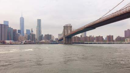 Fototapeta na wymiar The Brooklyn bridge