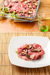 Carpaccio di carne rossa con funghi porcini